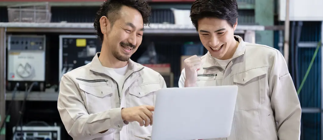 業界では珍しい月給制